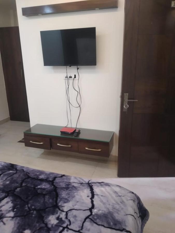 Hotel Uday Raj By Wb Inn アーグラ エクステリア 写真
